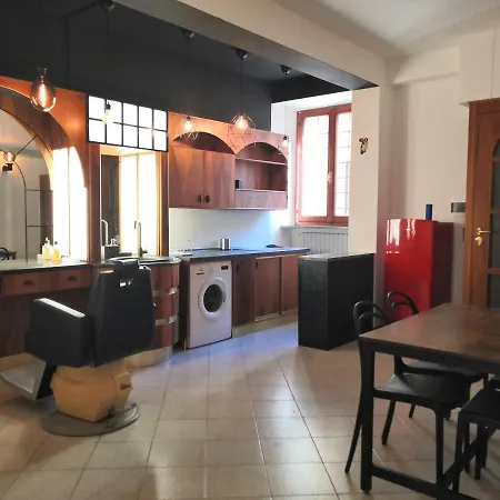 La Casa Del Barbiere Apartment Loreto